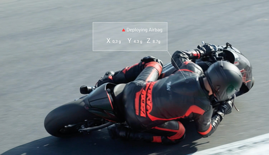 Pufferfish AI-powered airbag system for motorcycle racing